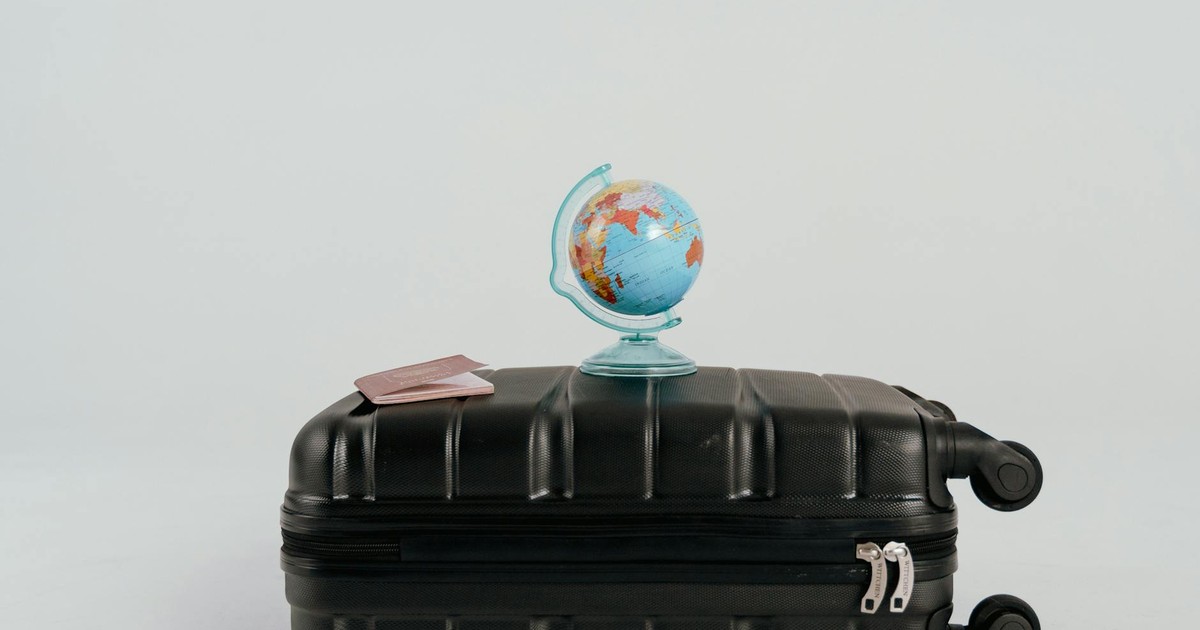 6 Travel Packing Hacks That Actually Save Space and Stress (Ranked by Practicality)