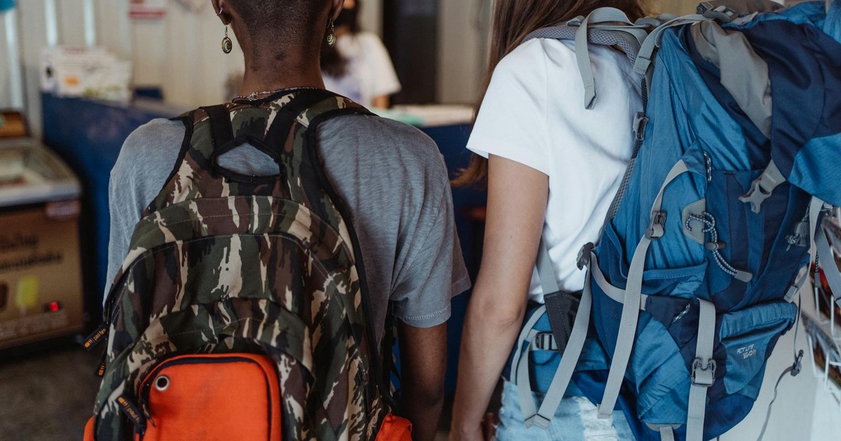 6 Budget-Friendly Travel Hacks That Actually Work (Ranked by Savings)